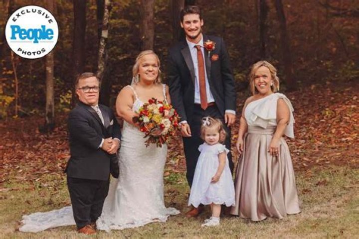 What Does Brice Bolden Do For Living? Meet Elizabeth Johnston Boyfriend On Instagram
