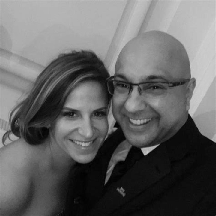 Who Is Lori Wachs? Ali Velshi Wife Daughter Photo And Married Life |